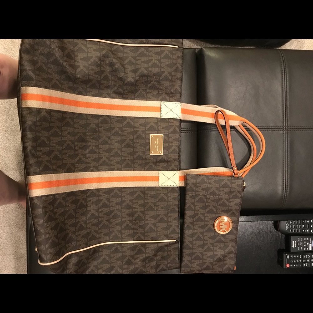 Michael Kors overnight bag with clutch
